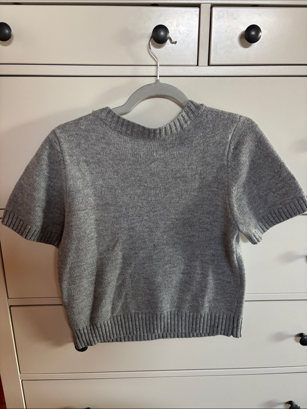 Women's Short-Sleeve Crewneck Sweater in Gray - Picture 3 of 3